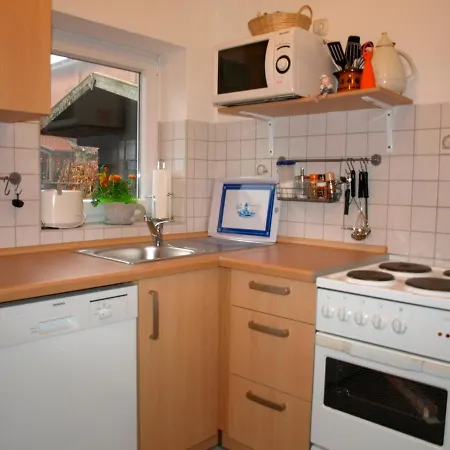 Ferienhaus Ruehmann Nr 1 Holiday home Presen